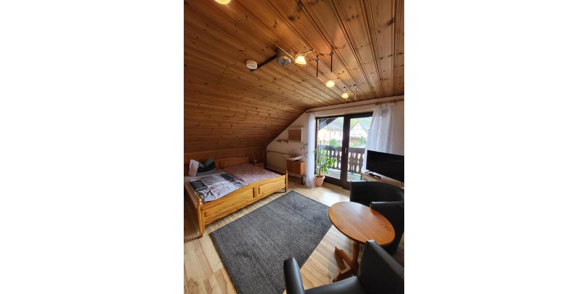 Mehrfamilienhaus, Wohnhaus Rieneck - 14 Zimmer, 340 m&sup2;, 375.000&euro; | Angebot:25634666