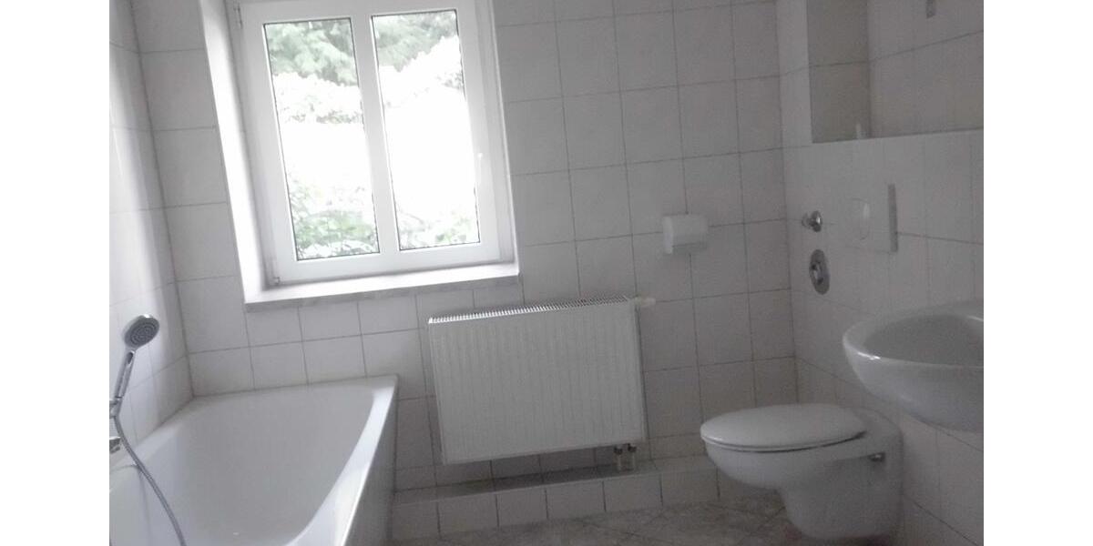 Erdgeschoßwohnung Waldheim - 2 Zimmer, 54 m&sup2;, 340&euro; | Angebot:26008173
