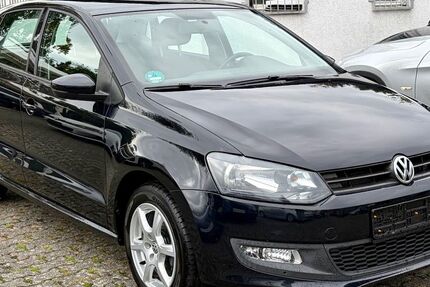 VW Polo 121.000 km 5.900 € Wiesbaden 65199