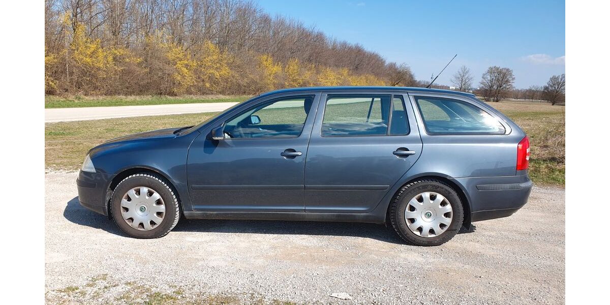 Skoda Octavia 152.000 km 3.000 &euro; München 81827