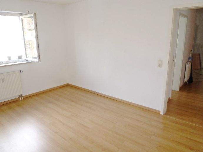 Etagenwohnung Nürnberg Eibach - 3 Zimmer, 98 m&sup2;, 1.300&euro; | Angebot:25567109
