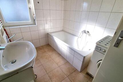 2-Zimmer-Wohnung in Mosbach mit Balkon, EBK und Stellplatz