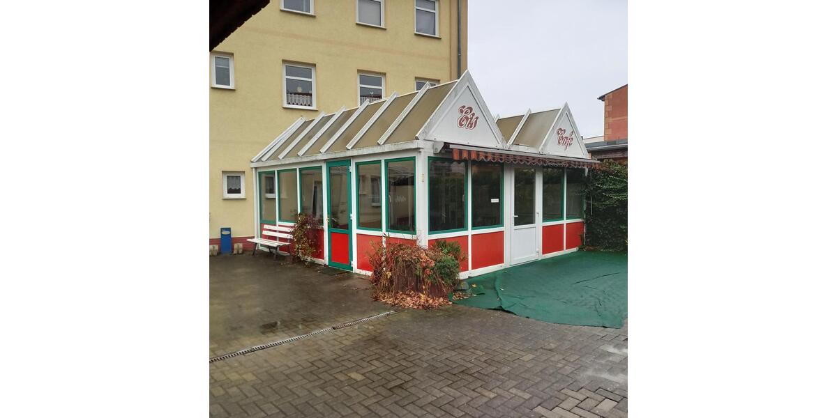Eiscafé Ladengeschäft gg. dem Kranken- und Ärztehaus Demmin zimmer