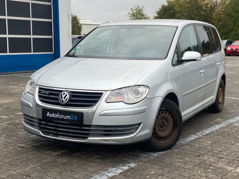 VW Touran 312.000 km 2.999 € Jülich 52428