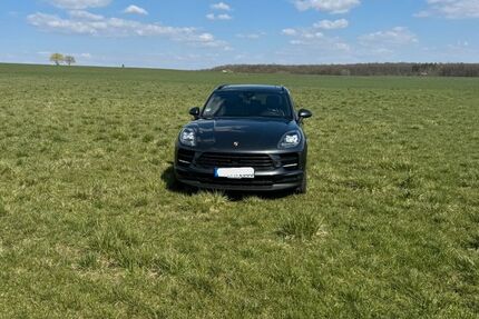 Porsche Macan 69.500 km 50.100 &euro; Gochsheim 97469