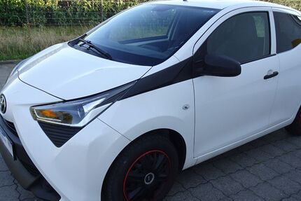 Toyota Aygo (X) 81.000 km 7.990 € Osterholz-Scharmbeck 27711