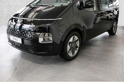 Hyundai STARIA 16.671 km 37.970 &euro; Köln Süd 50968