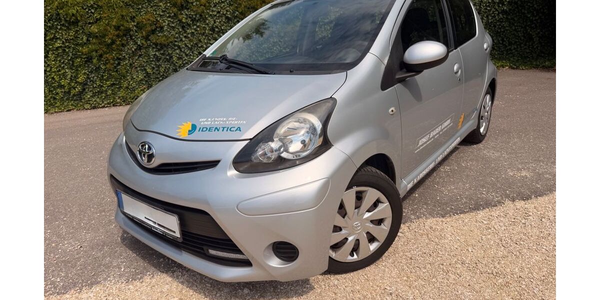 Toyota Aygo (X) 86.425 km 3.950 &euro; Aalen 73431