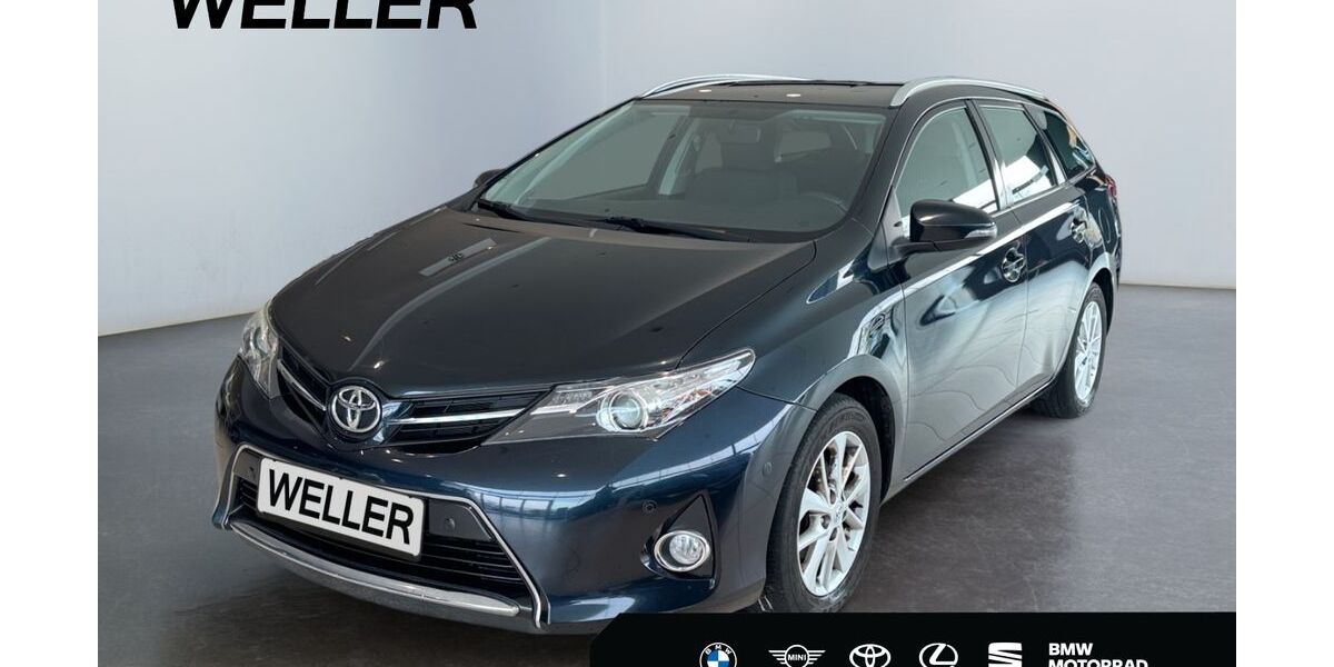 Toyota Auris 147.530 km 10.490 &euro; Bielefeld 33609