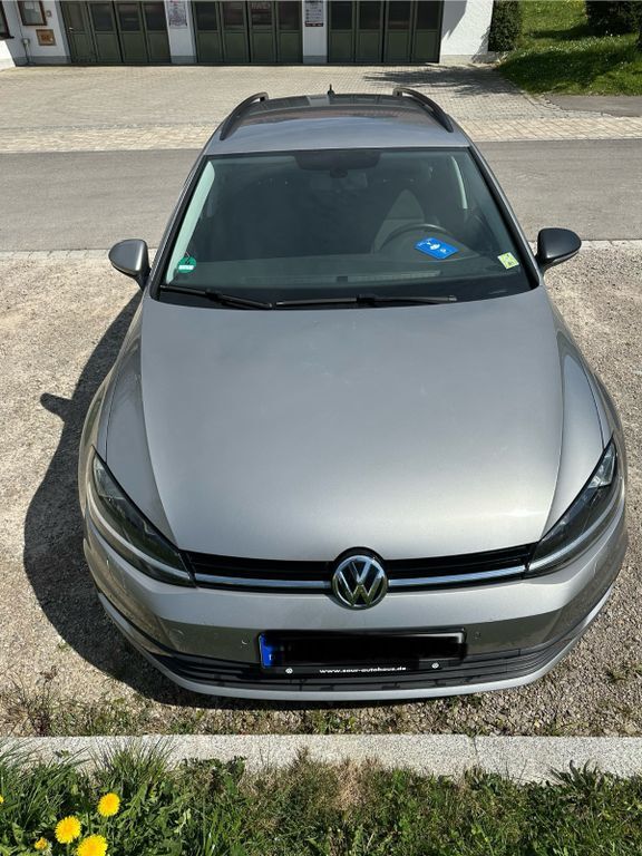 VW Golf 137.353 km 10.650 € Halfing 83128