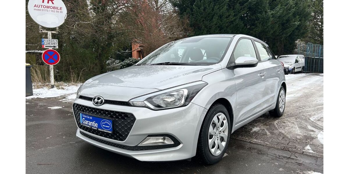 Hyundai i20 138.000 km 6.490 &euro; Moers 47447