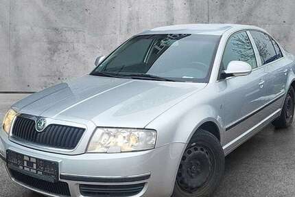 Skoda Superb 169.000 km 2.950 &euro; Lübbenau 03222
