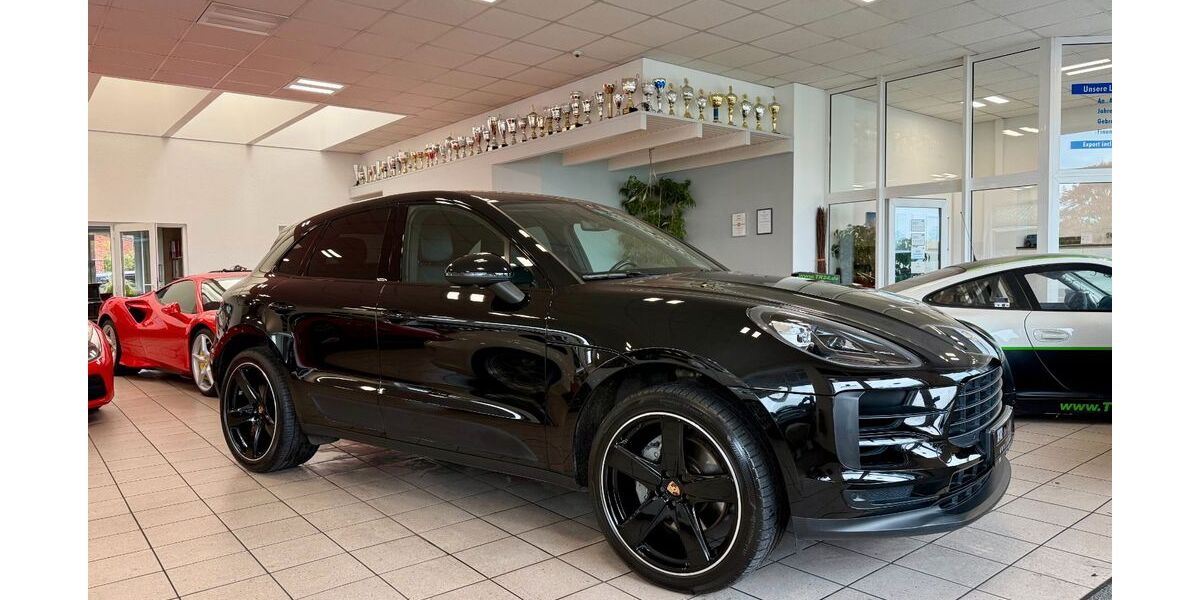 Porsche Macan 77.268 km 49.850 &euro; Stuhr-Bremen 28816