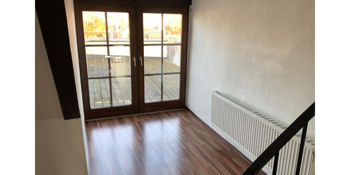 Dachgeschoßwohnung Ingolstadt Nordost - 2 Zimmer, 70 m&sup2;, 770&euro; | Angebot:26403663