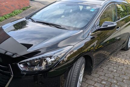 Hyundai i40 79.000 km 8.790 &euro; Hüllhorst 32609
