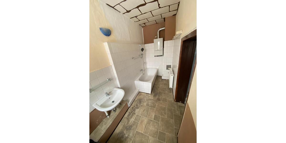 Etagenwohnung Ballenstedt - 1 Zimmer, 40 m&sup2;, 200&euro; | Angebot:24678221