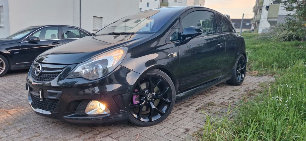 Opel Corsa 120.000 km 9.500 &euro; Pforzheim 75172