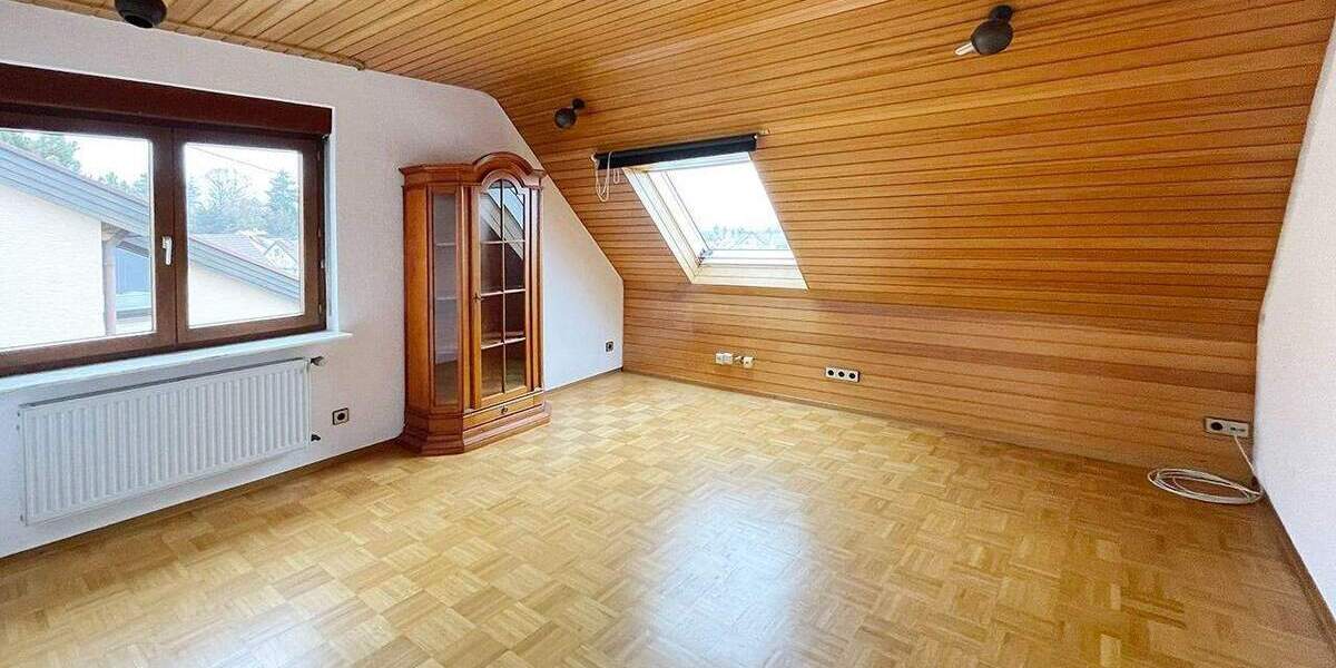 Einfamilienhaus Stuttgart Rohr - 8 Zimmer, 155 m&sup2;, 2.200&euro; | Angebot:24974564