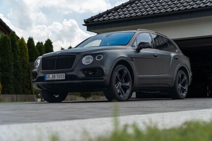 Bentley Bentayga 110.000 km 99.365 &euro; Markersdorf 02829