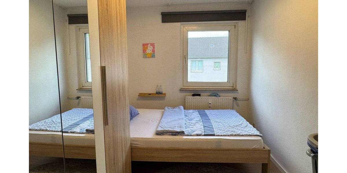 Etagenwohnung Duisburg Fahrn - 3 Zimmer, 52 m&sup2;, 430&euro; | Angebot:26823861