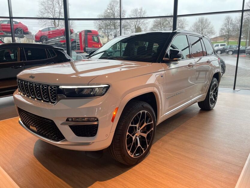 Jeep Grand Cherokee 15.000 km 69.980 € Diedorf / Augsburg 86420