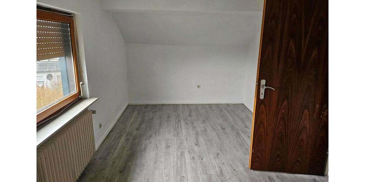 Reihenhaus Korbach - 6 Zimmer, 160 m&sup2;, 247.000&euro; | Angebot:25258961