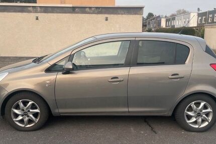 Opel Corsa 102.000 km 1.100 &euro; Neumünster 24539