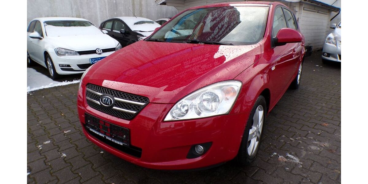 Kia ceed / Ceed 118.000 km 6.490 &euro; Berlin 12347