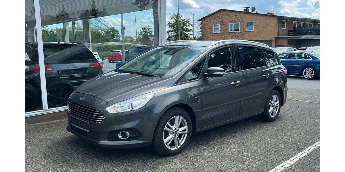 Ford S-Max 225.000 km 8.990 &euro; Bielefeld 33689