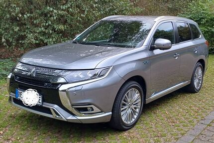 Mitsubishi Plug-in Hybrid Outlander 91.000 km 19.800 &euro; Castrop-Rauxel 44575