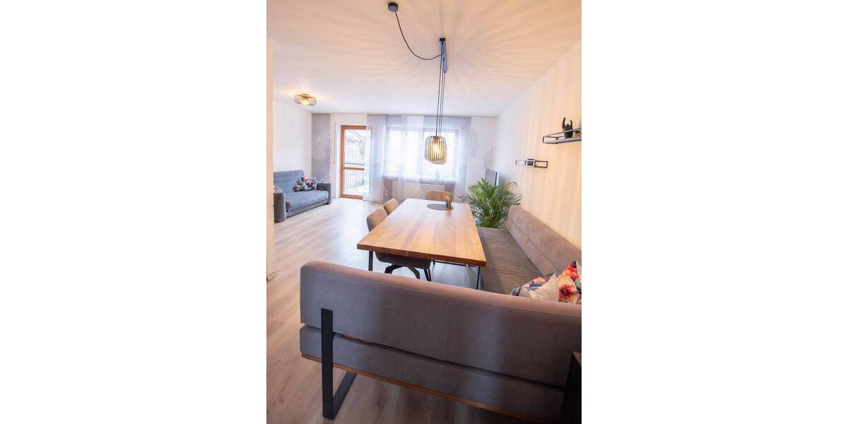 Reihenmittelhaus Amberg - 6 Zimmer, 116 m&sup2;, 369.000&euro; | Angebot:25985338