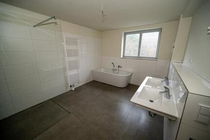 Wohnung Pirna - 5 Zimmer, 148 m&sup2;, 1.500&euro; | Angebot:26326771