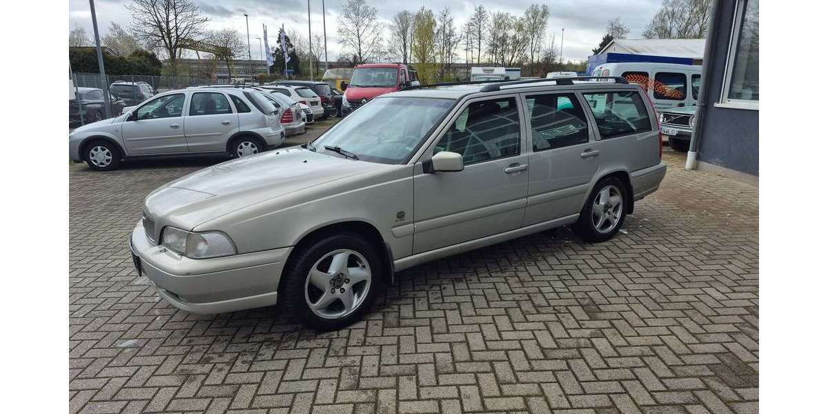 Volvo V70 273.500 km 2.000 &euro; Lahr 77933