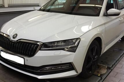 Skoda Superb 137.370 km 18.440 &euro; Schloß Holte-Stukenbrock 33758