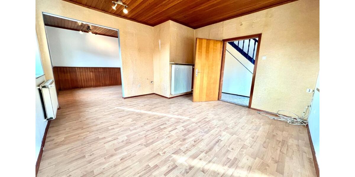 Einfamilienhaus Litzendorf - 7 Zimmer, 144 m&sup2;, 199.900&euro; | Angebot:27217699
