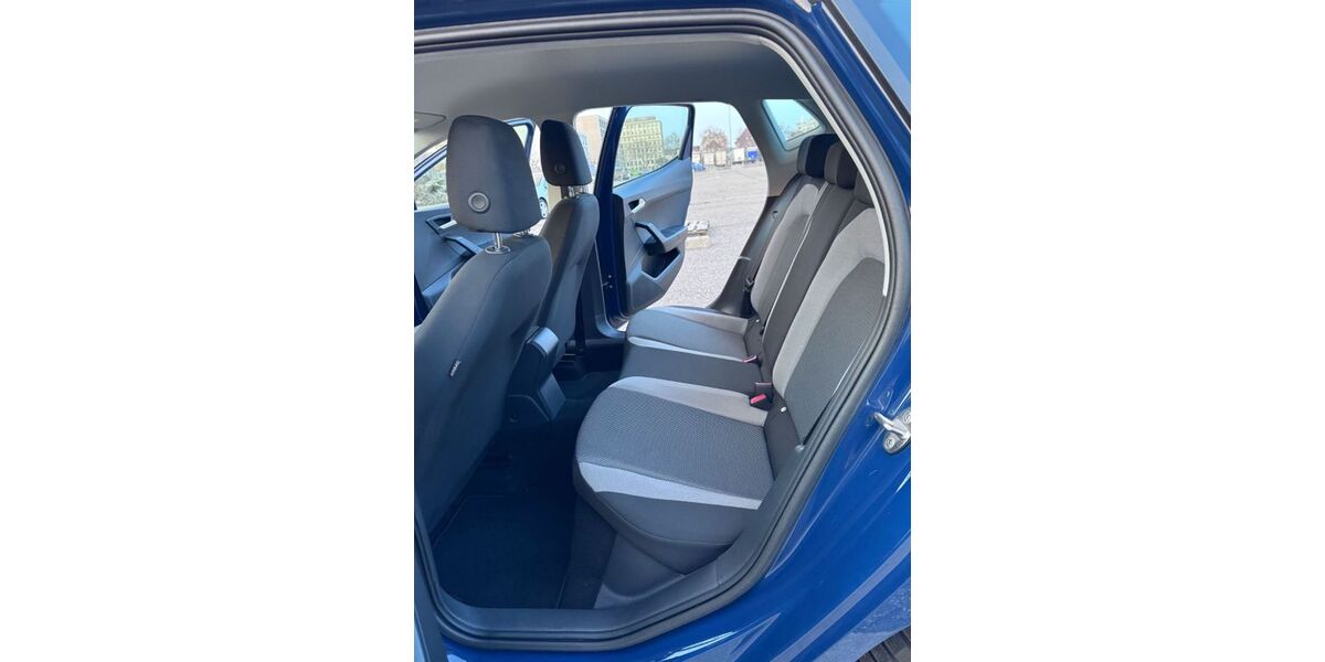 Seat Ibiza 79.001 km 13.099 &euro; Karlsruhe 76287