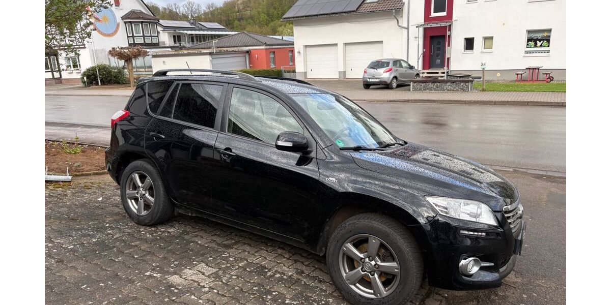 Toyota RAV 4 202.200 km 8.500 &euro; Twistetal 34477