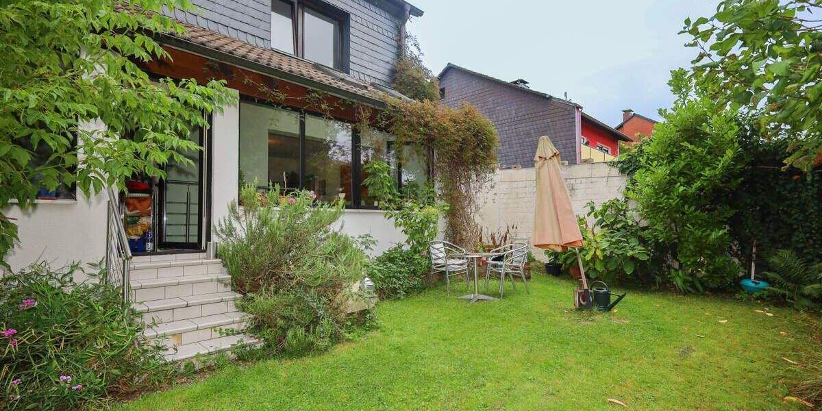 Platz für die gesamte Familie mit 30 m² Zusatzfläche im Dachgeschoss 6 zimmer