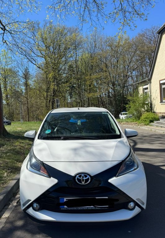 Aygo (X)