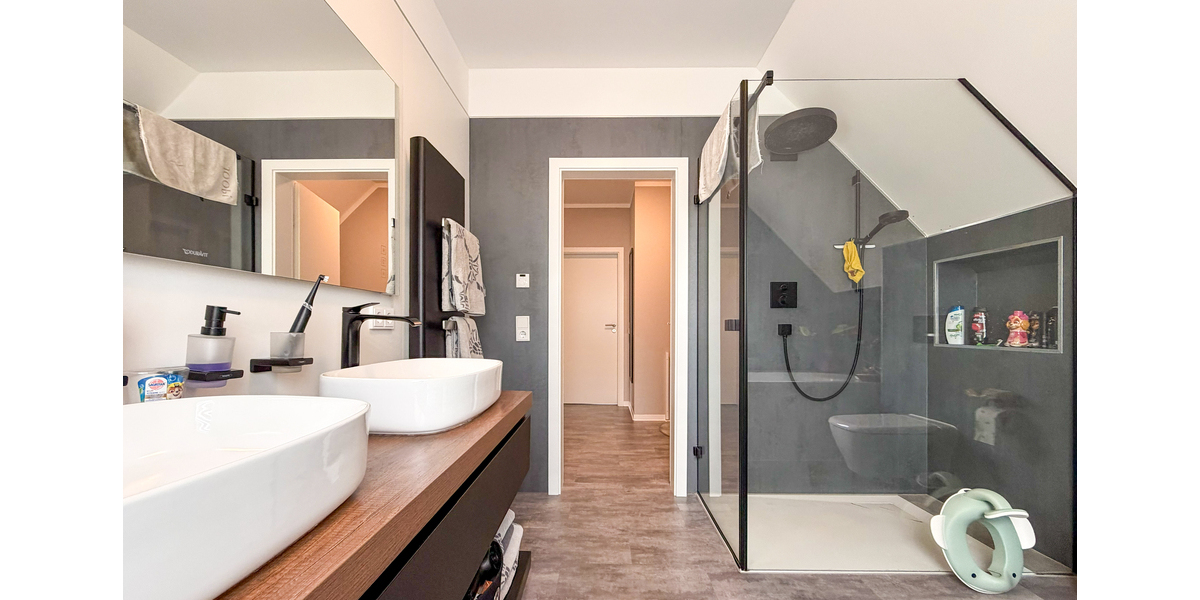 Einziehen & wohlfühlen: neuwertiges EFH mit Erdwärmeheizung, Terrasse und ca. 118 m² Wohnfläche in Top-Zustand in Caaschwitz! - Einfamilienhaus Caaschwitz | Angebot:26429689