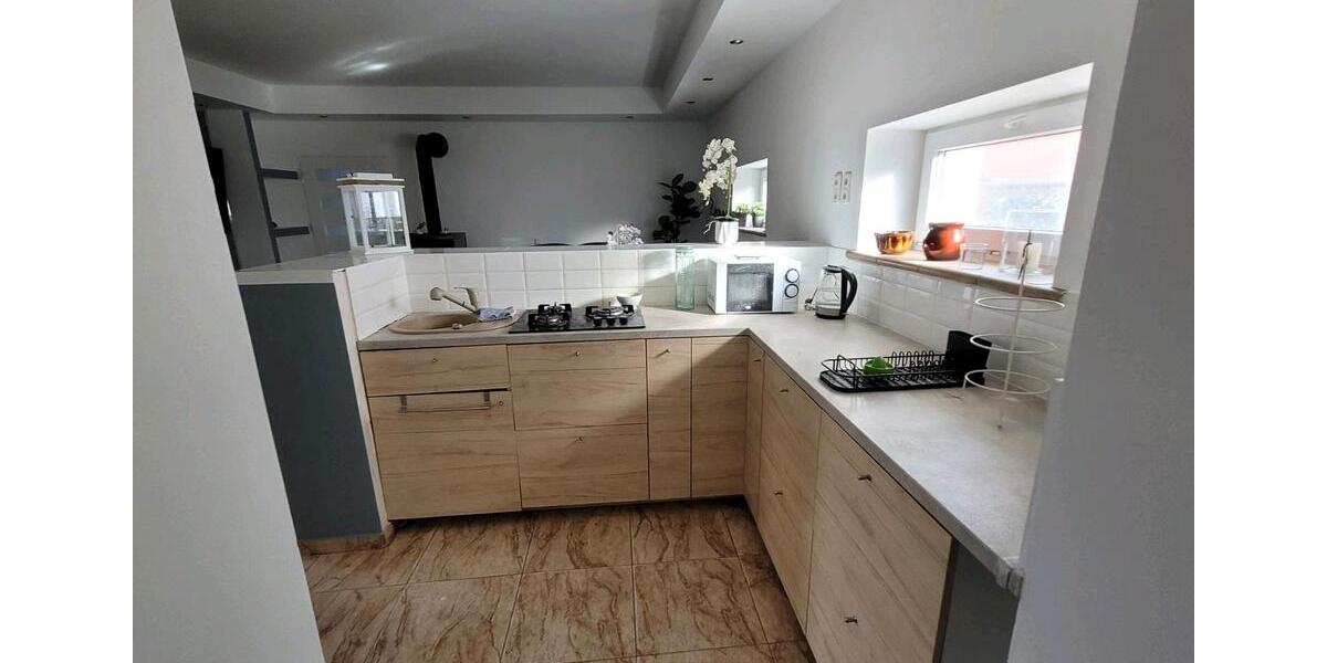 Wohnheinheit im Haus... WG, Familien und Handwerker 4 zimmer