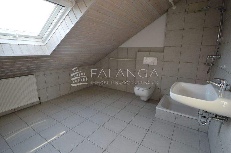 Doppelhaushälfte Budenheim - 6 Zimmer, 180 m&sup2;, 759.000&euro; | Angebot:24623529