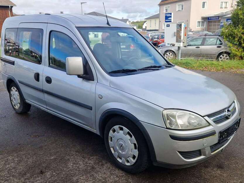 Opel Combo 218.700 km 2.900 € Balingen 72336