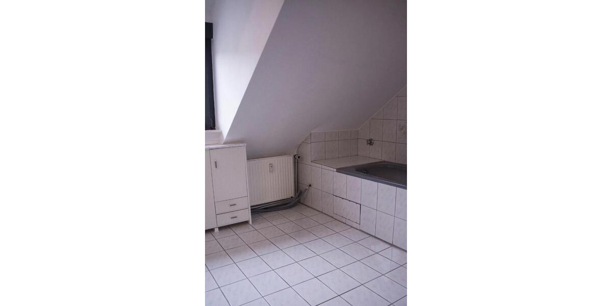 Dachgeschoßwohnung Wiesbaden Klarenthal - 4 Zimmer, 85 m&sup2;, 299.000&euro; | Angebot:25047580