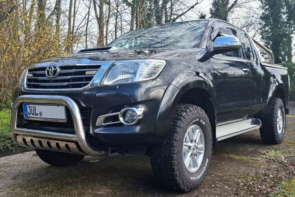 Toyota Hilux 210.082 km 24.500 &euro; Linnich 52441