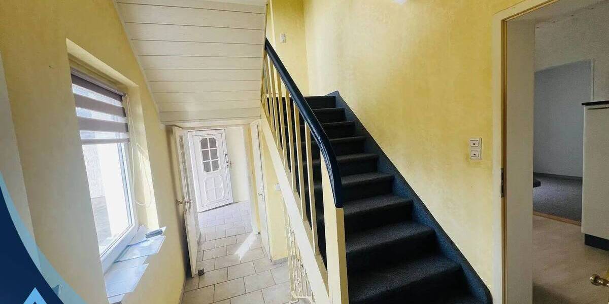 Doppelhaushälfte Tangermünde - 9 Zimmer, 170 m&sup2;, 219.000&euro; | Angebot:25928525