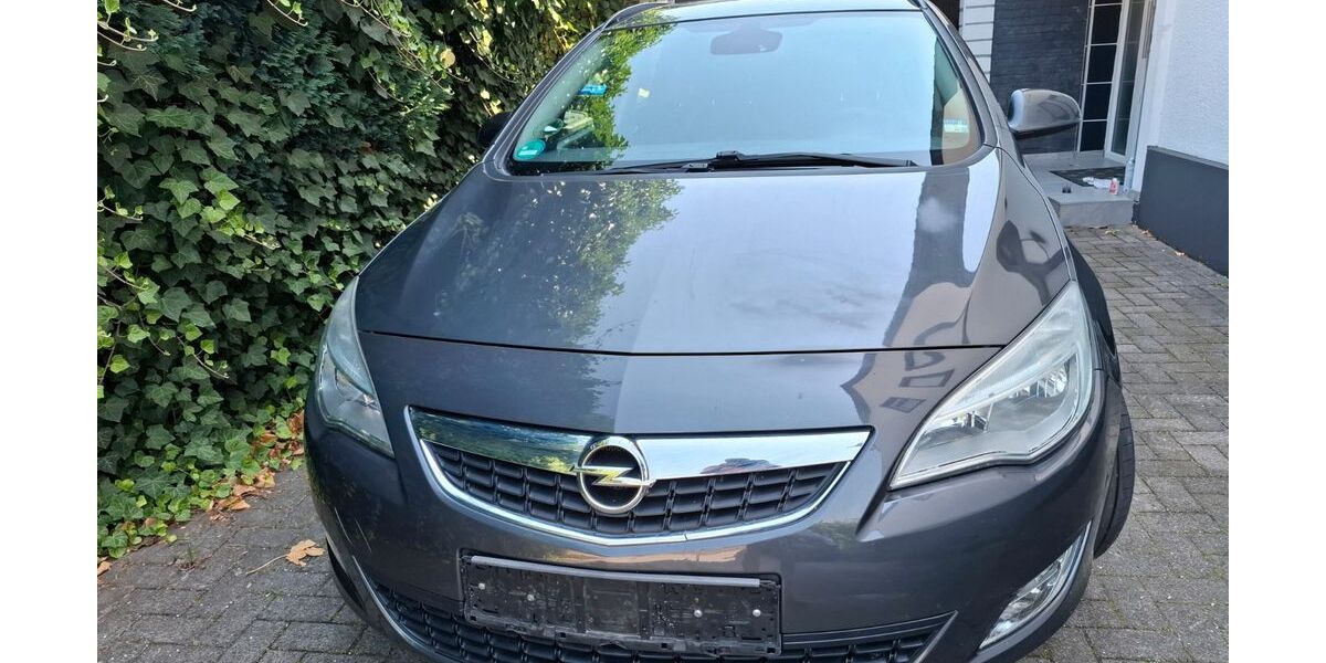Opel Astra 182.000 km 3.300 &euro; Lage 32791