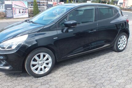 Renault Clio 99.000 km 8.750 € Andernach 56626