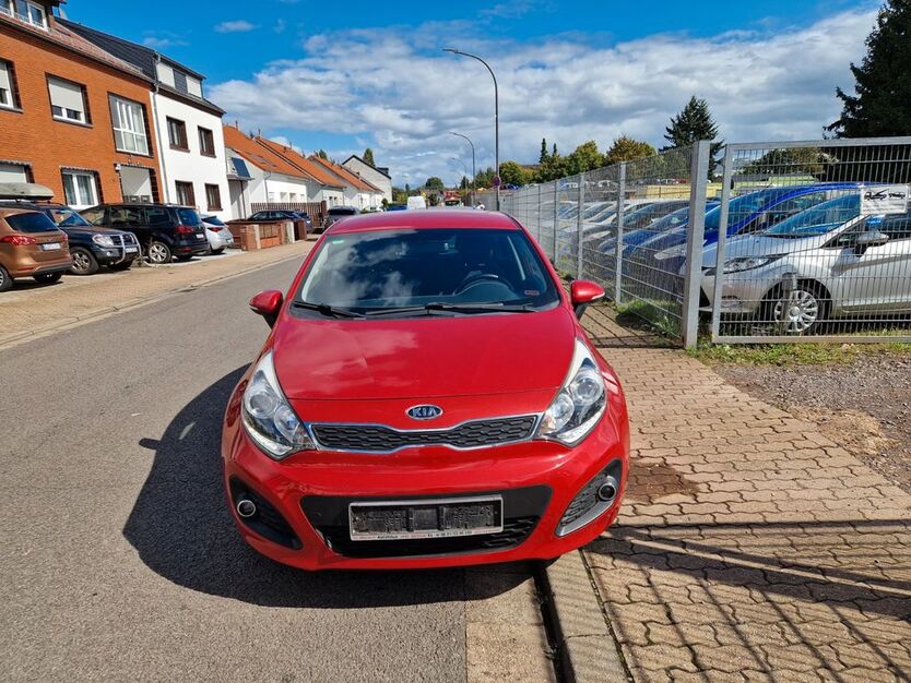 Kia Rio 125.000 km 4.799 € Saarlouis 66740