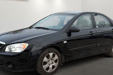 Kia Cerato 144.304 km 899 € Berlin 12681